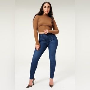 NEW Good American always fits good legs jeans